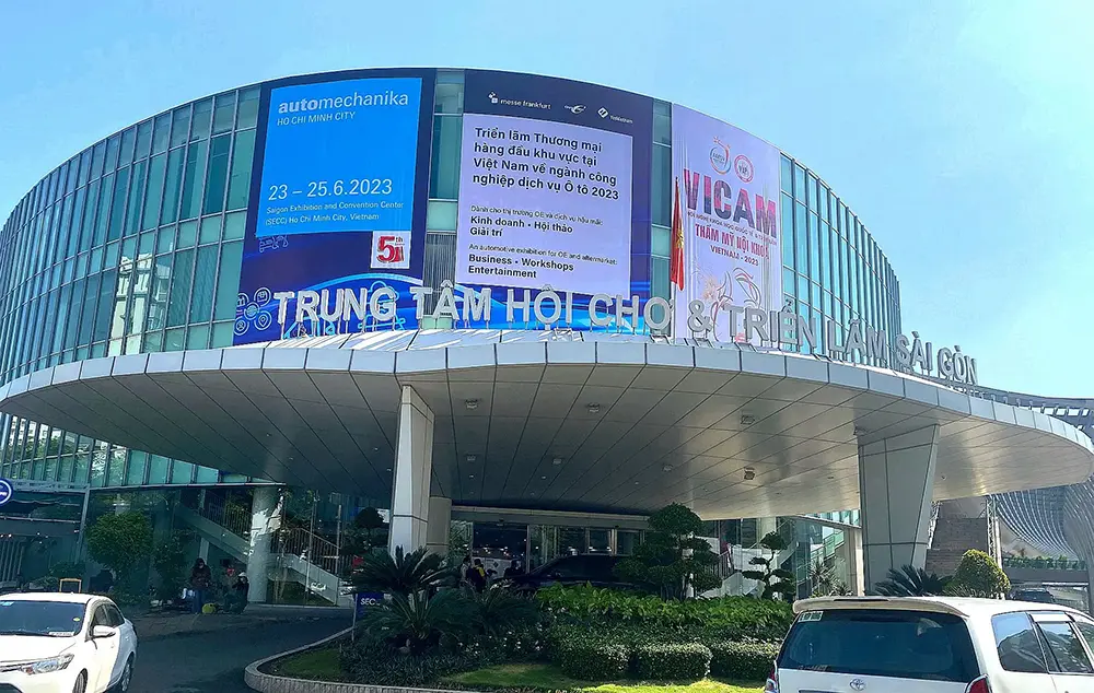 Luxfighter CAR LED προβολέας 2023 Automechanika Ho Chi Minh City