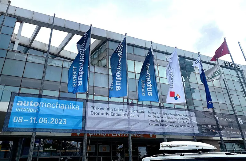 Το Luxfighter Car LED προβολέα που φτάνει στο Automechanika Istanbul 2023